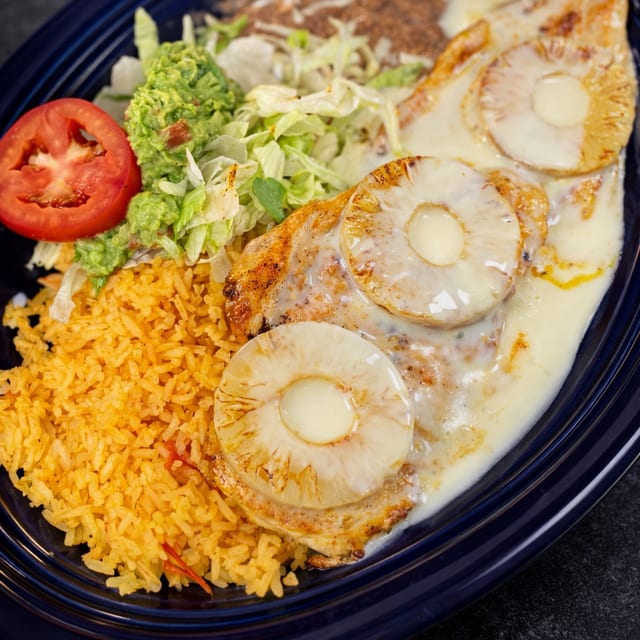 Pollo Con Piña.
